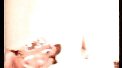 బిగ్‌టిట్స్ ఉన్న చబ్బీ అమ్మాయి డిక్‌ను పీల్చి తన ప్రేమికుడిని ఎలా స్క్రూ చేయాలో చూపిస్తుంది